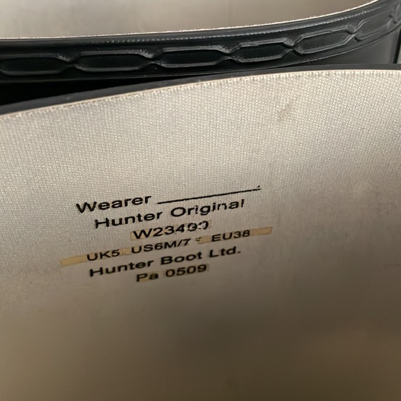 HUNTER RAIN BOOTS SZ8 - Picture 5 of 6